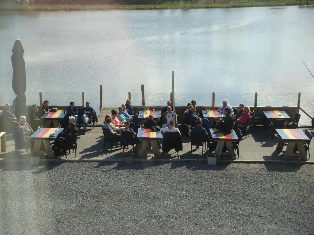Hotel Restaurant Lakeside Uithoorn Exterior photo